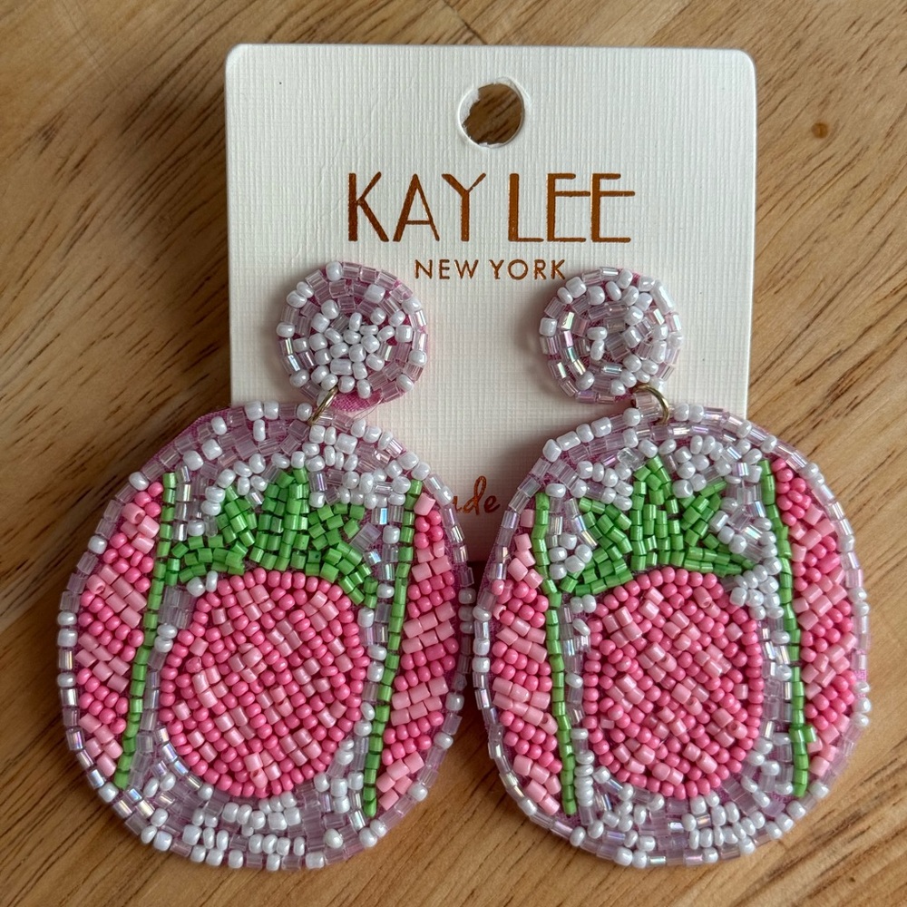 KAY LEE New York Handmade Seed Beaded Pink Pineapple Boho Earrings ONE9061PK NWT